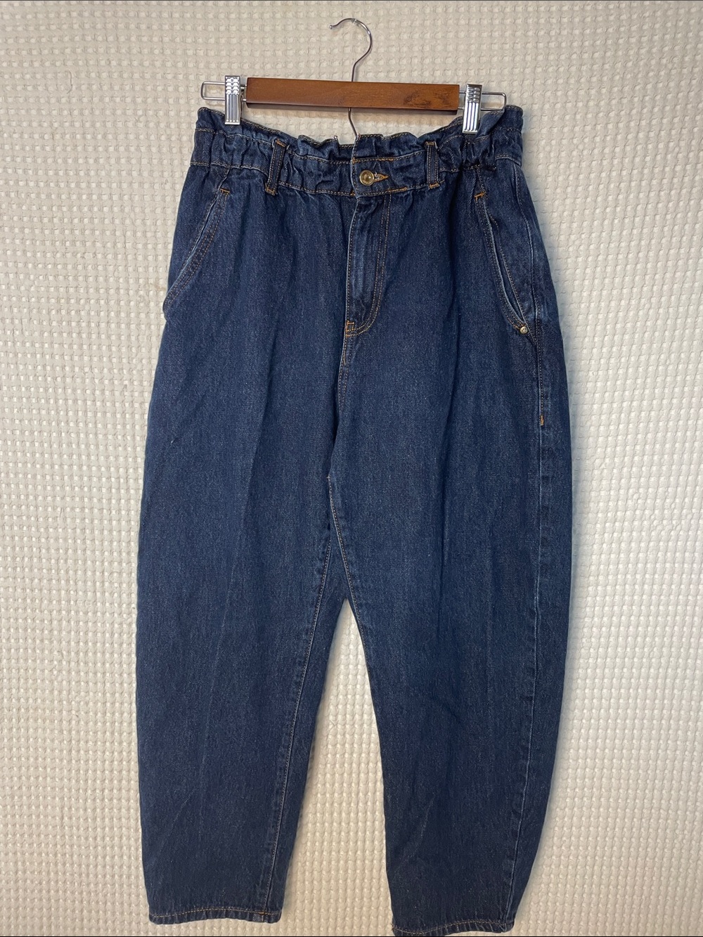 ZARA Women’s Paperbag Waist Dark Blue Relaxed Jeans, Barrel, Baggy, SIZE  10